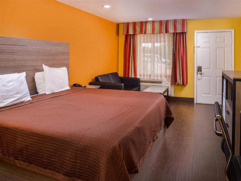 Americas Best Value Inn West Columbia Exterior foto