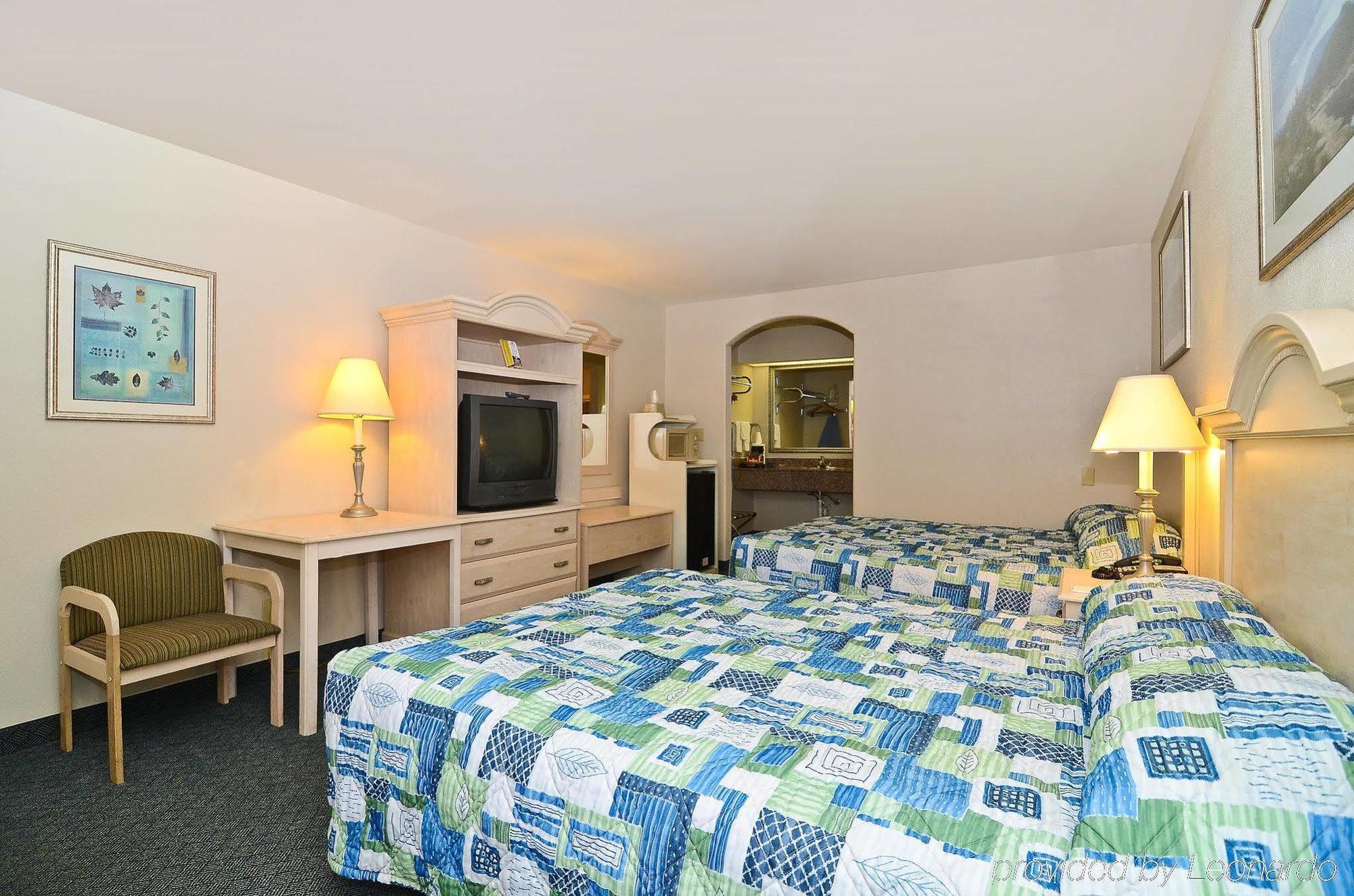 Americas Best Value Inn West Columbia Quarto foto